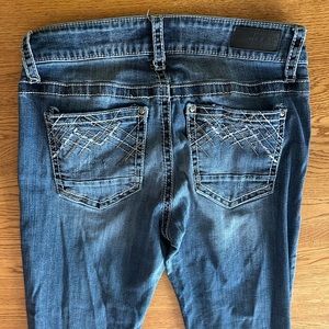 Day trip Jean boot cut, no holes,still in great shape